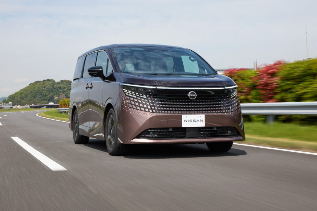 2026 Nissan Elgrand Review: Luxury Returns with Hybrid Power and Modern Technology