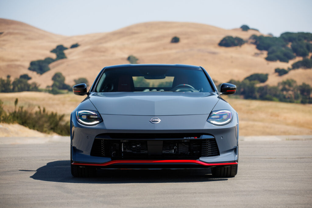 Toyota GR Supra RZ vs Nissan Z NISMO comparison